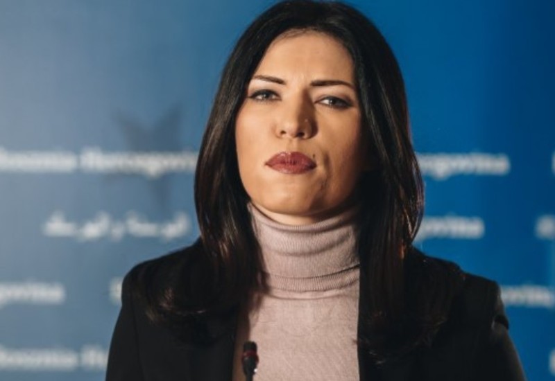 Vulić upitala VSTS: Po kojim kriterijumima i po čijem nalogu je Uzunovićeva izabrana za sudiju?