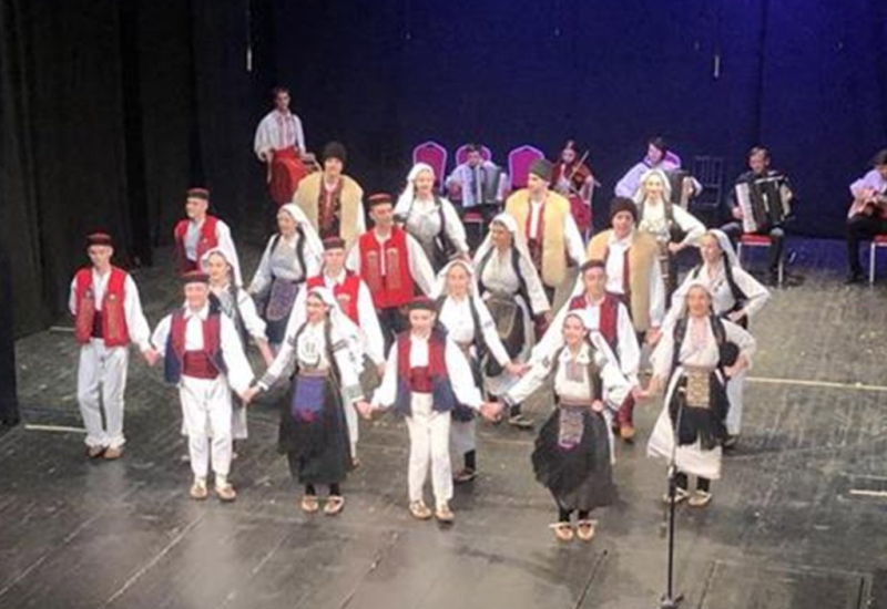 Održano humanitarno veče folklora