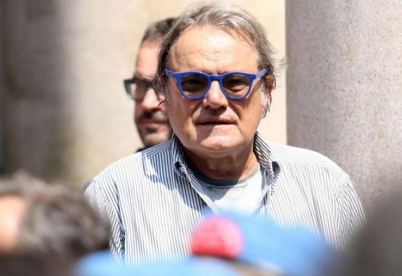 Nakon teške bolesti PREMINUO OLIVIJERO TOSKANI (82): Slavni fotograf poznat po šokantnim Benetonovim reklamama