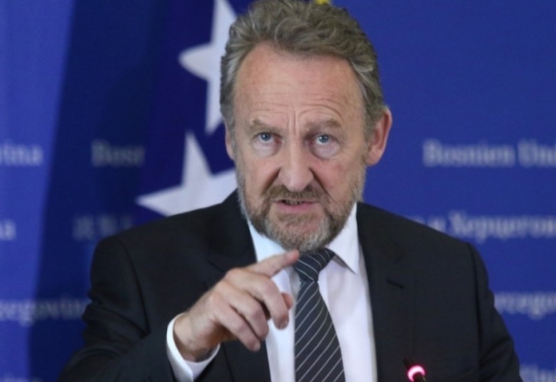 Izetbegović uputio interno pismo vrhu SDA, predviđa Dodikove buduće poteze