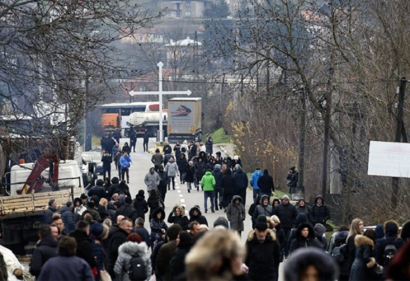 Srbi na KiM i dalje na barikadama