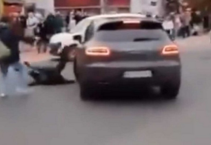 Novi Sad: Autom krenuo na građane VIDEO