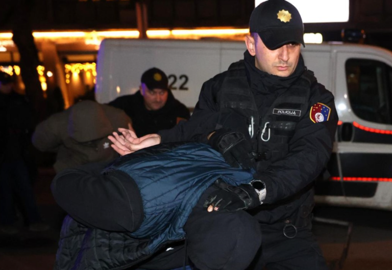 Incident u Sarajevu: Huligani koji su napali Beograđane pušteni na slobodu