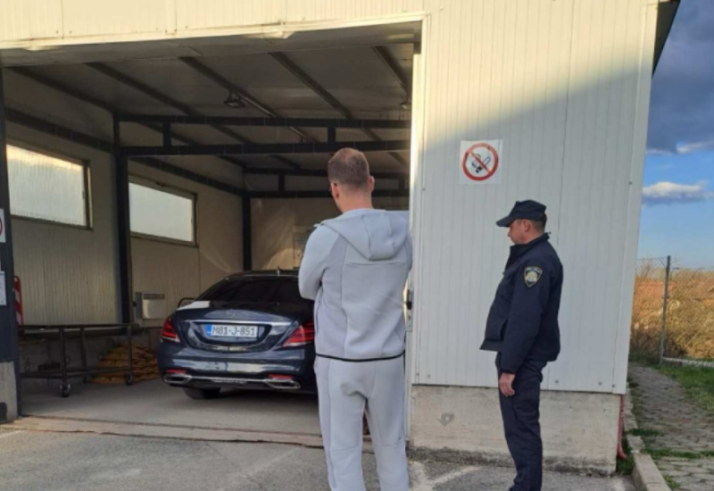 Draško Stanivuković: Dobrodošli u Hrvatsku - opet pritvor (VIDEO)