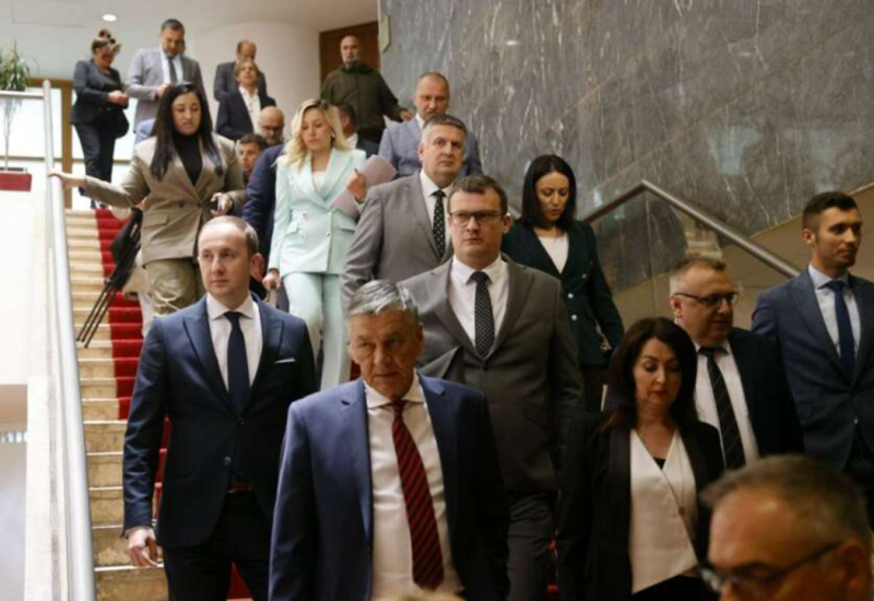 Platforma za mir ili za dolazak na vlast: Hoće li Čović REĆI DA opoziciji iz Srpske