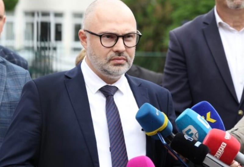 Ministar Omerović nakon pucnjave: Nastava u školama u TK se završava danas