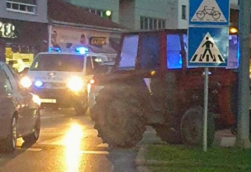 Zabio se traktorom u stub, pa sjeo u kafanu da odmori