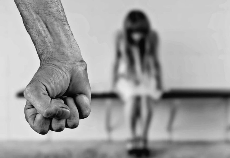 Svekar seksualno zlostavljao maloljetnu snahu