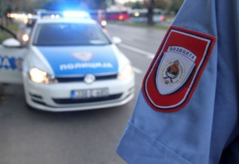 Saobraćajna nesreća u Banjaluci: Sudar kamiona i dva automobila