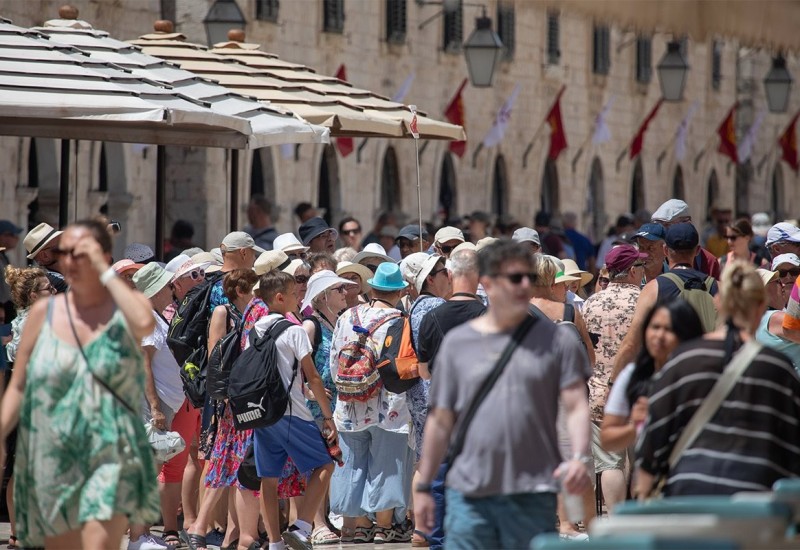 Objavljeno koliko turista trenutno boravi u Hrvatskoj, pogledajte odakle ih je najviše