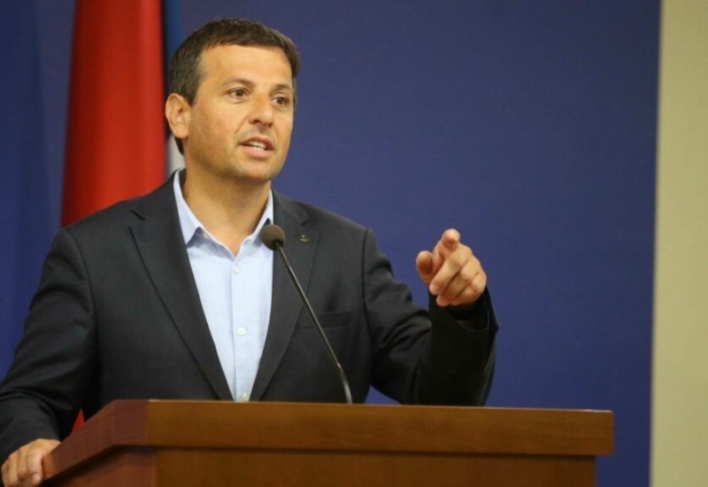 „Sad mu vjeruju, a nisu kada ga je Dodik zvao na rakiju“ Vukanović tvrdi da Šmit vodi podmuklu kampanju u korist lidera