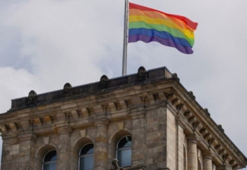 Kembridž mijenja definicije: Riječ "muškarac" prilagođena LGBT shvatanjima