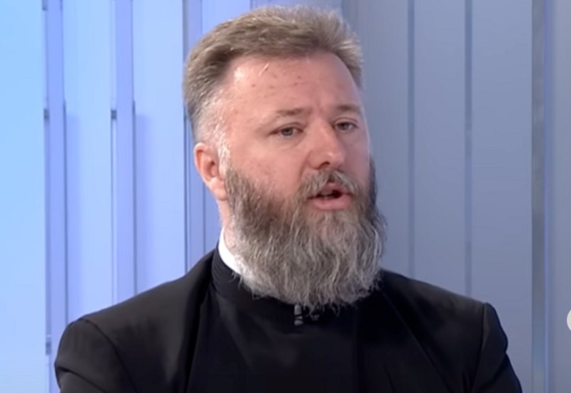 "Napravi pauzu smirenja radi ili će te Bog BOLEŠĆU SMIRITI" Otac Predrag poslao svima VAŽNU PORUKU, na njegove mudrosti niko nije imun