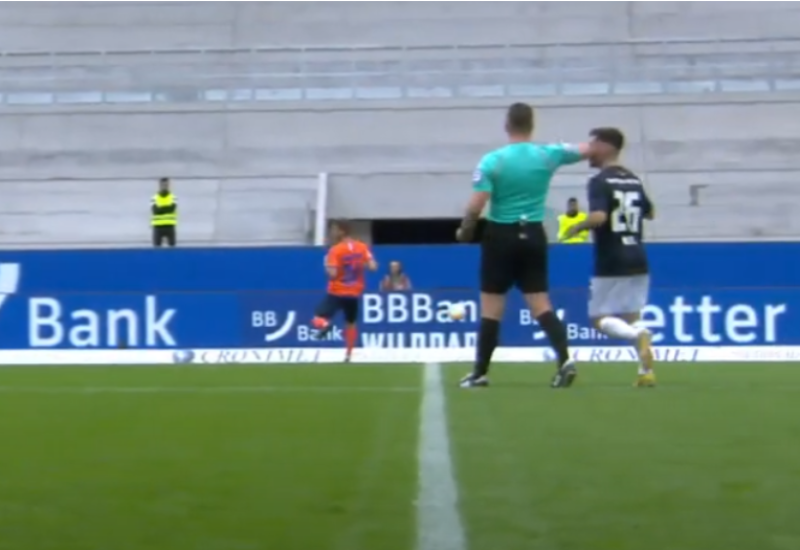 Njemački sudija nokautirao Nebela u sred utakmice