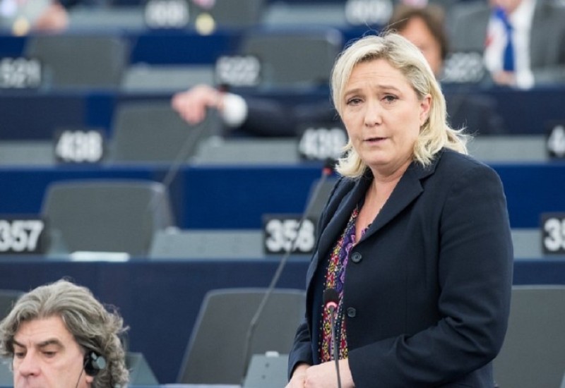 Le Pen: Mi bi već bili u ratu da Borel donosi odluke