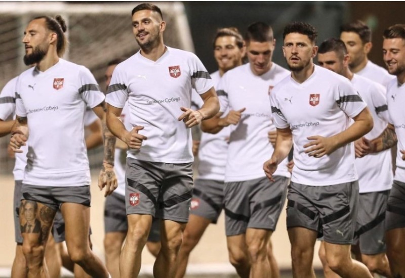 Fudbaleri Srbije odradili prvi trening u Bahreinu