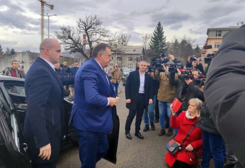 Odgođeno ročište; Dodik: Sud dokazao da sam ja cilj