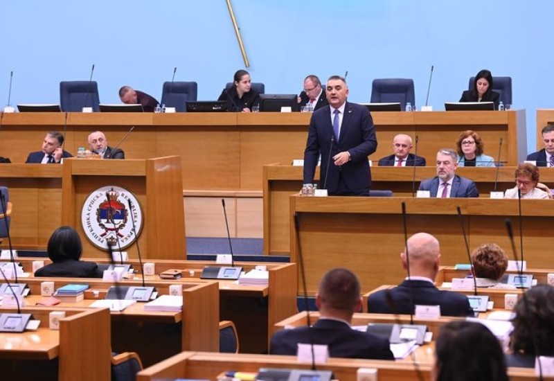 Posebna sjednica NSRS o ostavci Minića u nedjelju, danas imena novih ministara