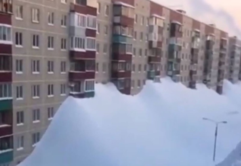 Spasioci u Kamčatki upozoravaju: Ne skačite u visoke nanose snijega!