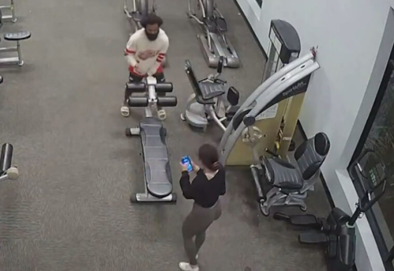 Muškarac napao djevojku dok je vježbala u teretani, uslijedio neviđeni šok (VIDEO)