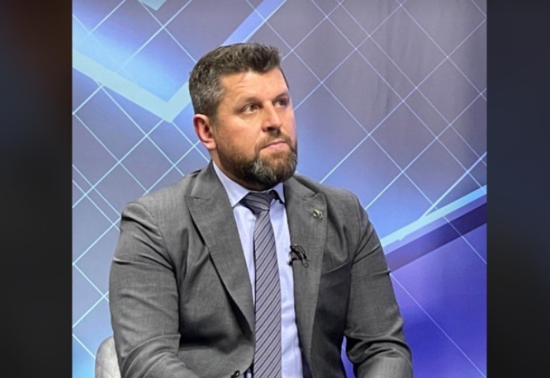 DURAKOVIĆ: Spreman sam BiH braniti i oružjem, Kavazović rekao ono što 90 odsto Bošnjaka misli