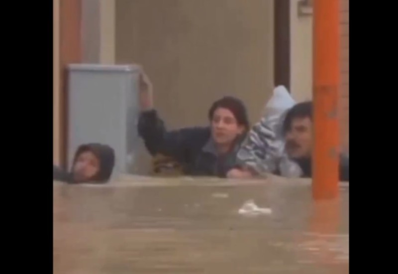 Sin srpskog pisca heroj u Italiji: Đorđe Pantić spasao majku i dijete iz razorne bujice VIDEO