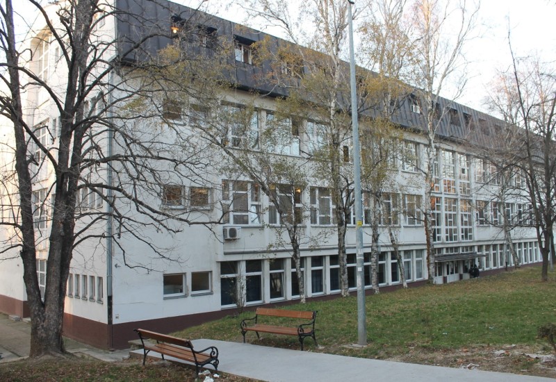 Nove dojave o postavljenim bombama u srednjim i osnovnim školama