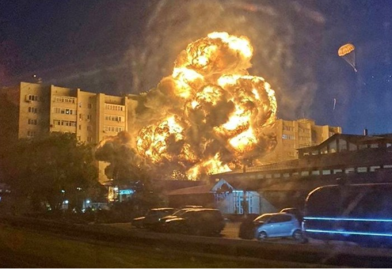 RUSIJA: Borbeni avion udario u stambenu zgradu