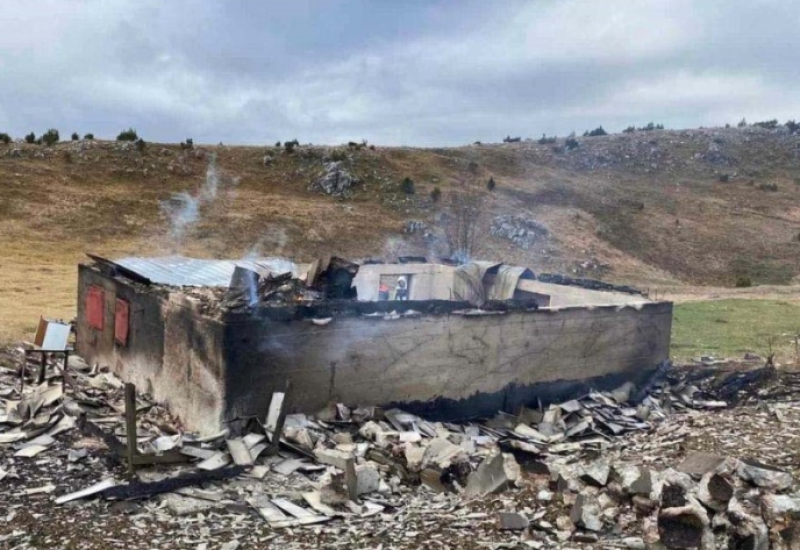 Tokom nevremena došlo do požara, kuća potpuno izgorjela