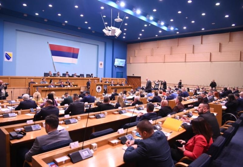 Zakon o pušenju ponovo vraćen predlagaču, Narodna skupština RS nije ga usvojila