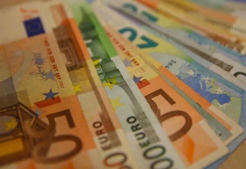 Uhapšena supruga političara: Iz banke ukrala 1,8 miliona evra
