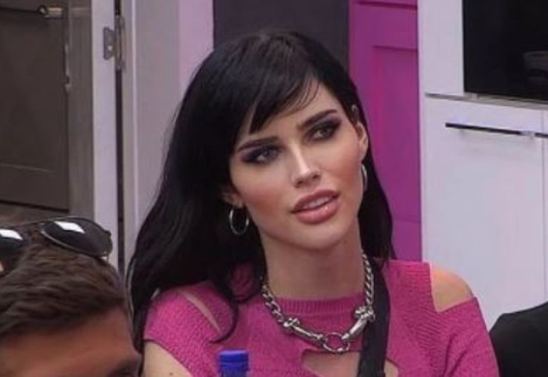 "Sva je izlomljena, od bolova ne može da dođe sebi" Na splavu pretučena Deniz Dejm, teško povrijeđena prebačena u bolnicu