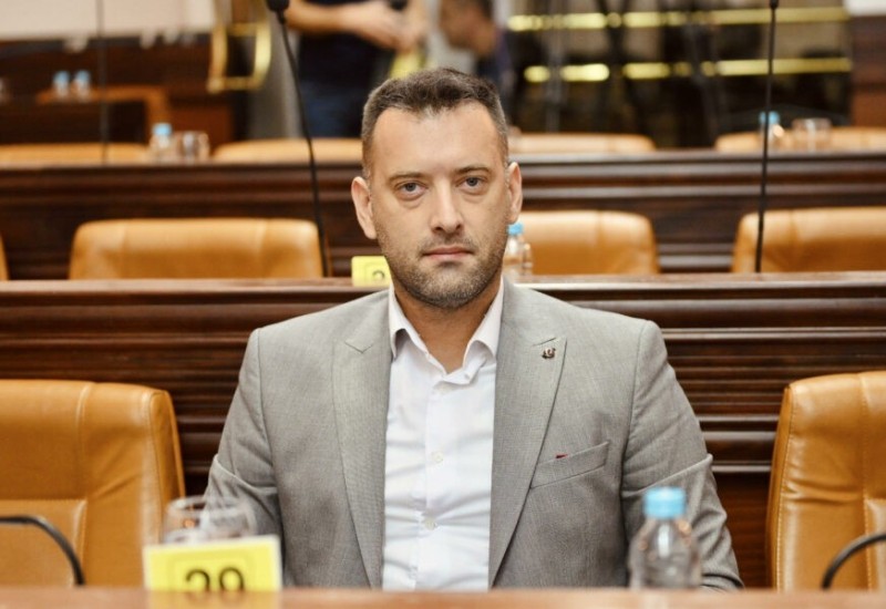 Grmuša: Moćnici KAO LUTKE koriste stranke kako bi VLADALI Banjalukom