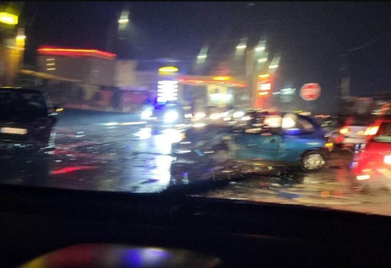 Sudar kamiona i dva automobila, ima povrijeđenih