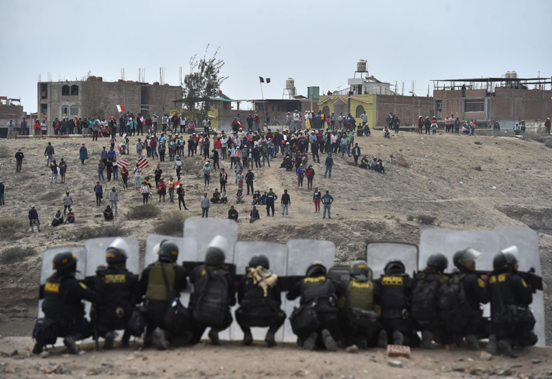 Sukob policije i demonstranata u Peruu: Bačene šok bombe i suzavac