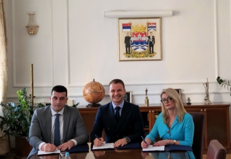 Potpisan kolektivni ugovor u Banjaluci: Plate vaspitača veće za 100 KM