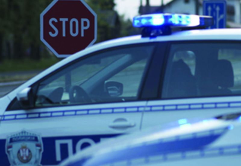 Prijetio ženi ubistvom, pa pretukao muškarca u njenom stanu