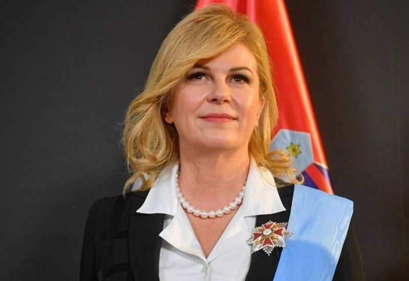 Kolinda ima šansu da postane šef NATO, koče je Milanović i dres koji je poklonila Putinu