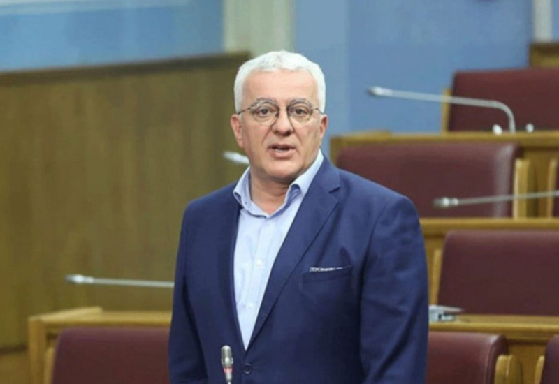 Mandić u ime DF pozvao građane da u drugom krugu glasaju za Milatovića