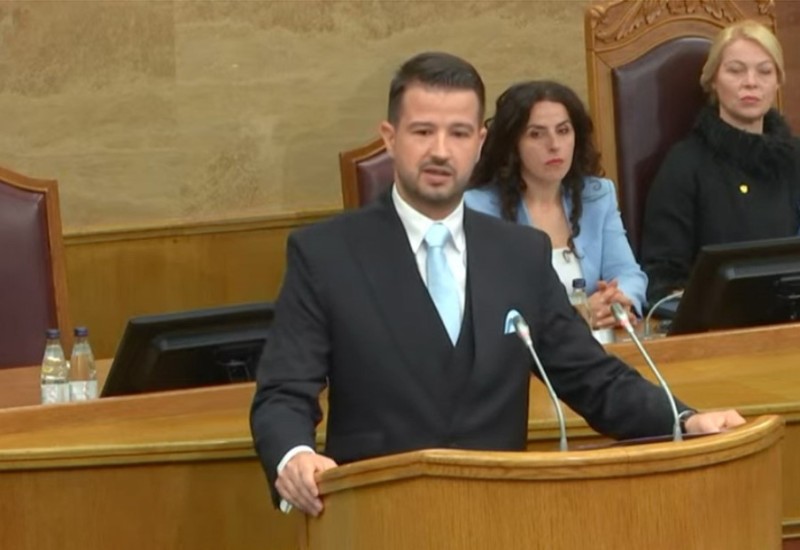 Milatović položio zakletvu: Čast mi je što ću biti predsjednik Crne Gore (VIDEO)