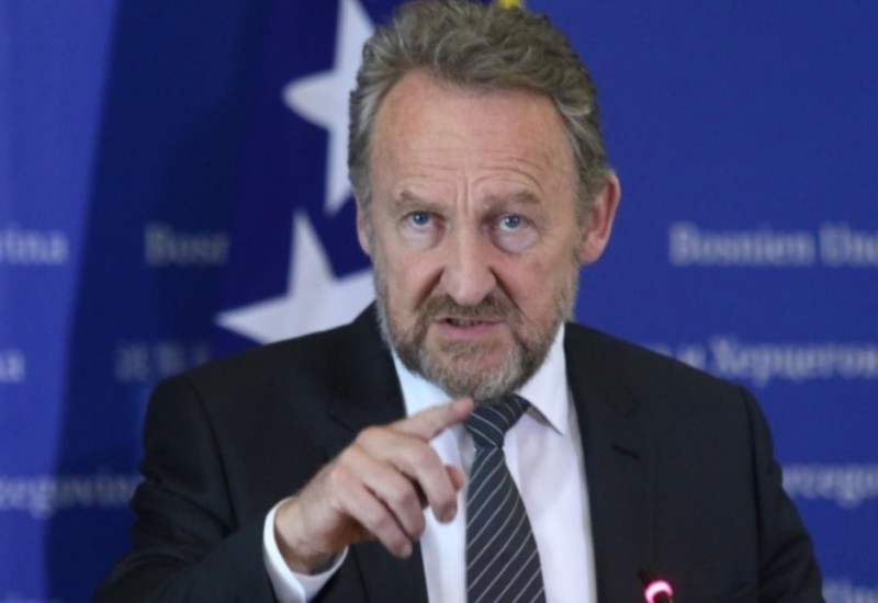 IZETBEGOVIĆ: Eskobar iznosi neistine
