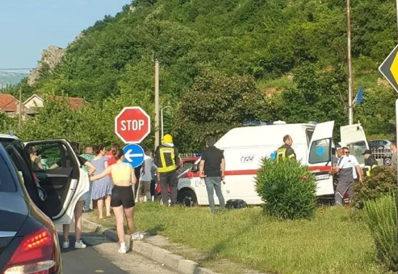 Sudar automobila kod Mostara, povrijeđeno više osoba