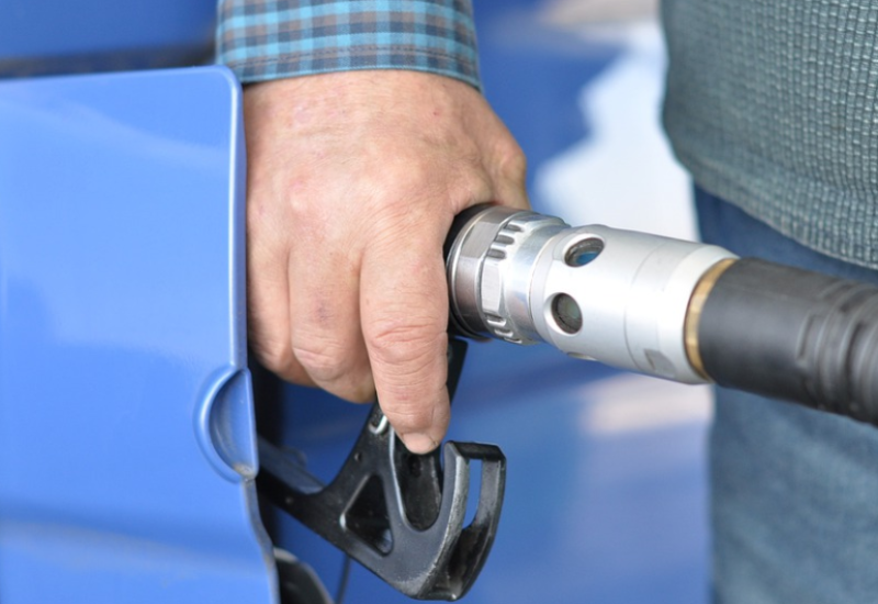 Ljudi toče gorivo i za pet KM na banjalučkim pumpama