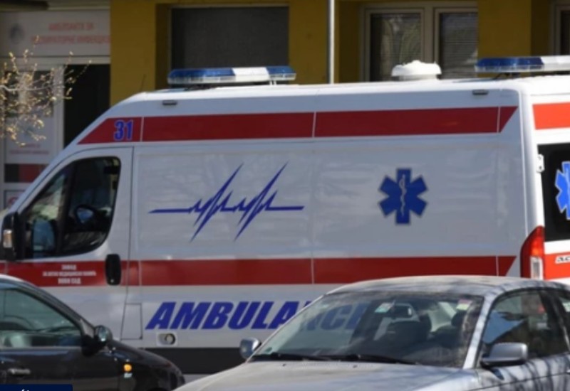 Nekadašnji premijer Srbije pao sa kuće, prevezen u bolnicu!