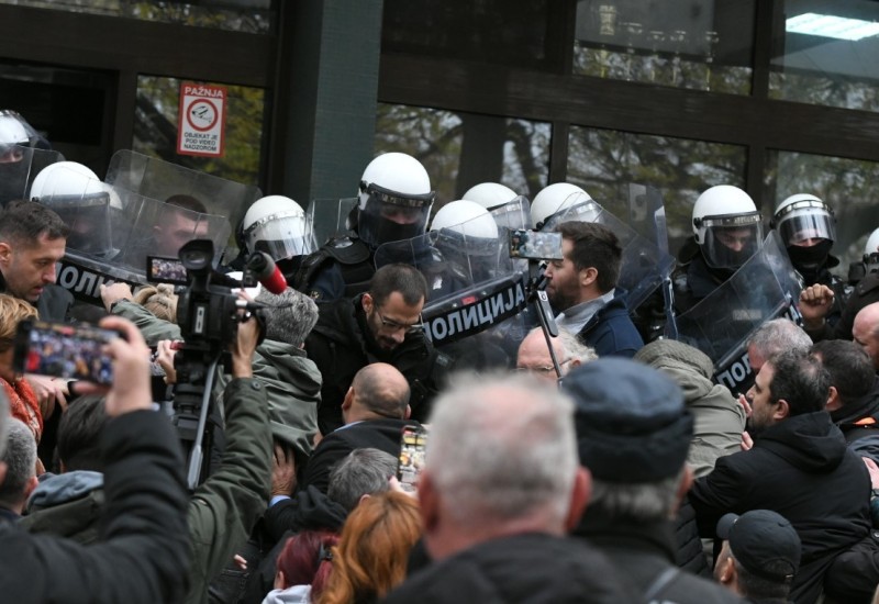 „Nisu aktivisti, već nasilnici“: Dačić se oglasio o sukobu opozicije i policije