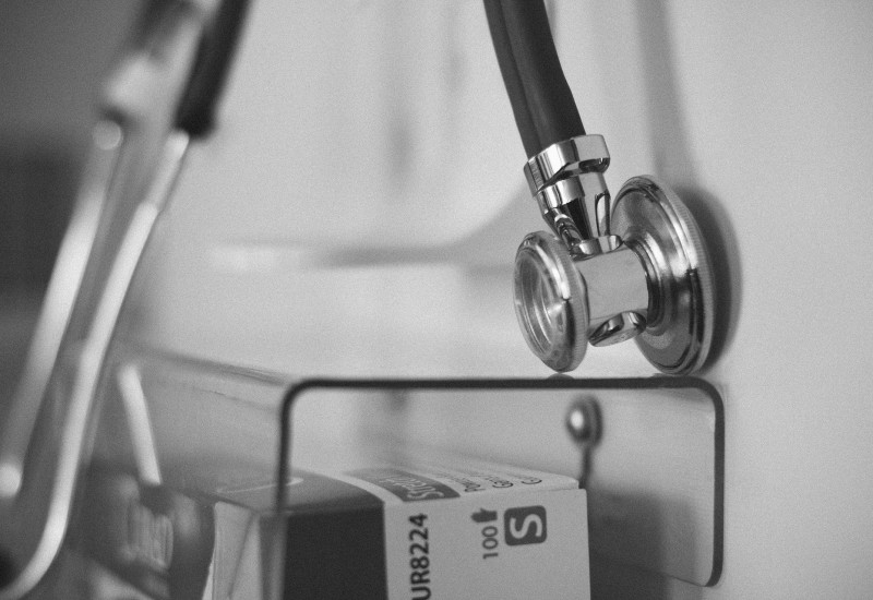 Ljekar uhapšen nakon što je 62 puta u sedam dana uzeo mito