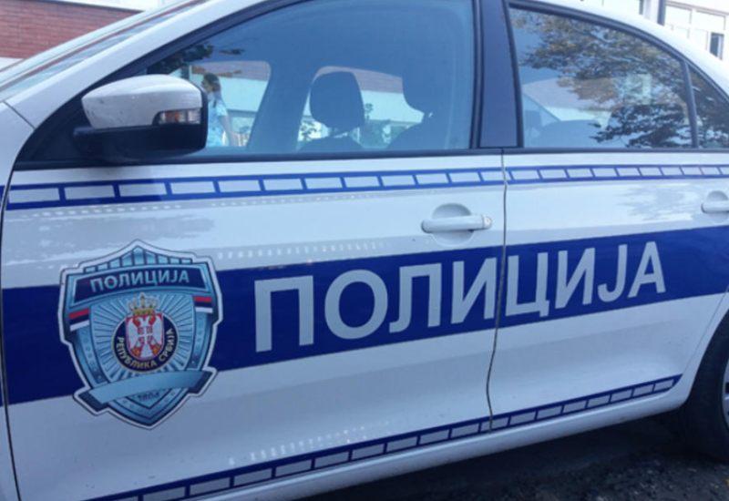 Maloljetnik tukao ženu čekićem, ubadao je pa je ubio: Otac ga prijavio