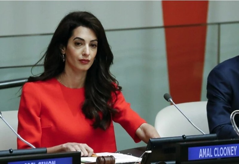 Amal Clooney bila na udaru kritka jer nije govorila o Gazi, sada otkriveno šta je zapravo radila