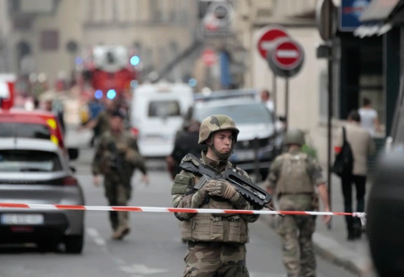 Pariz: Požar pod kontrolom, povrijeđeno 16 ljudi, od kojih sedam teško