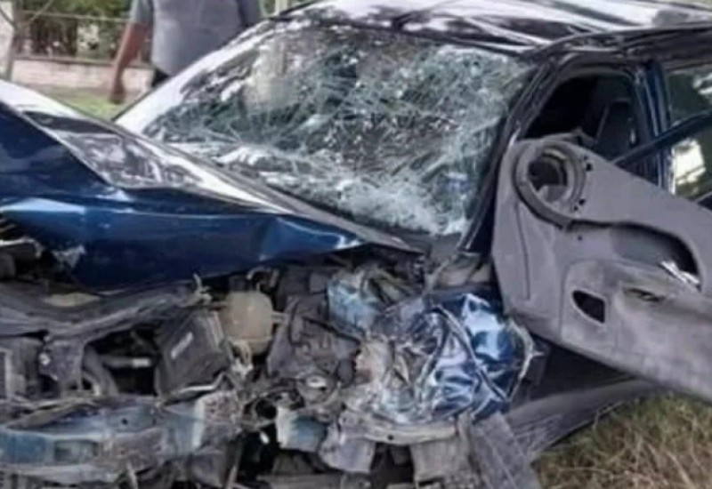 Dvadesetdvogodišnja žena preživjela pad dizalice na njen auto